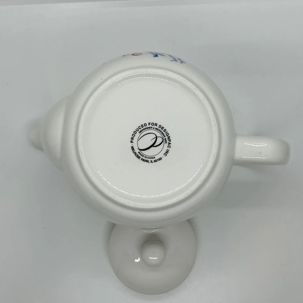 Designpac, Inc. Ceramic Blue Floral Tea Pot with Lid Melrose Park, Illinois